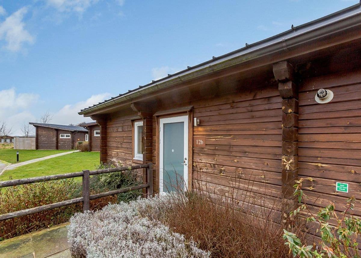 Woodland Lakes Lodges Thirsk Exterior photo